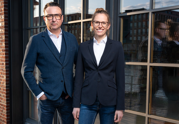 Die geschäftsführenden Gesellschafter:innen von ais, Franziska Kalverkamp und Alexander Brennemann ais Ingenieurgesellschaft Team